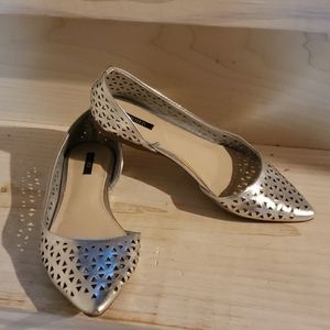 NWOT forever 21 silver pointed toe slip on flats